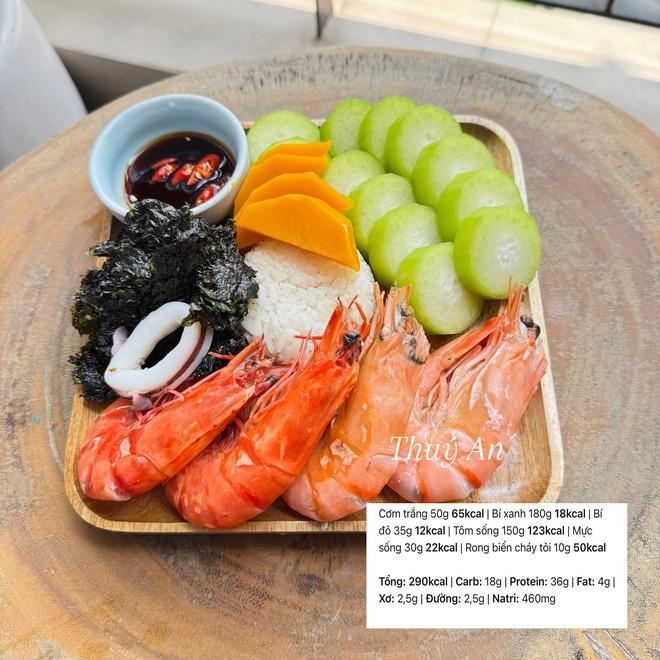 Giảm gần 10kg sau nhiều năm cất áo dài trong tủ, bà mẹ 2 con ở Hà Nội cuối cùng cũng có cái Tết tự tin nhất- Ảnh 13.