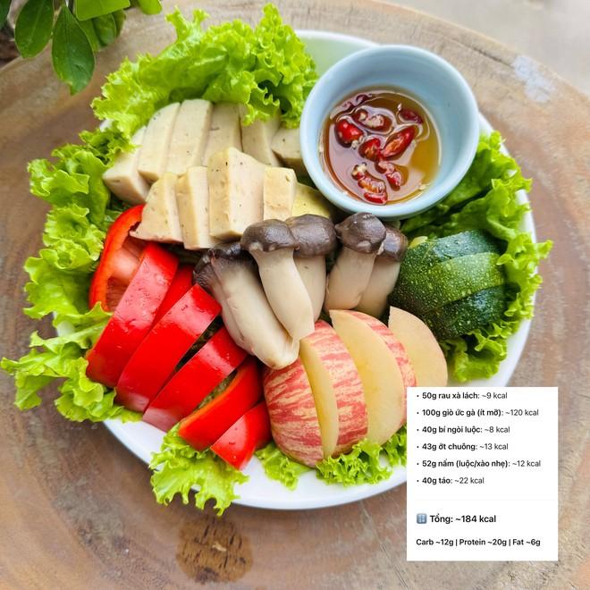 Giảm gần 10kg sau nhiều năm cất áo dài trong tủ, bà mẹ 2 con ở Hà Nội cuối cùng cũng có cái Tết tự tin nhất- Ảnh 18.
