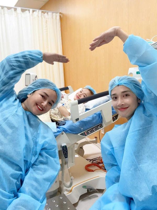 Bức ảnh hé lộ nhan sắc thật của Nhã Phương khi sinh con thứ 3- Ảnh 2.