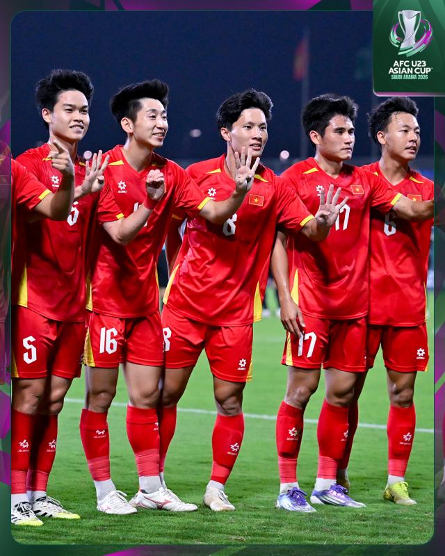Ảnh nét căng: U23 Việt Nam tự hào nhận tấm huy chương dành cho sự kiên cường đến giây cuối cùng ở U23 châu Á- Ảnh 9.