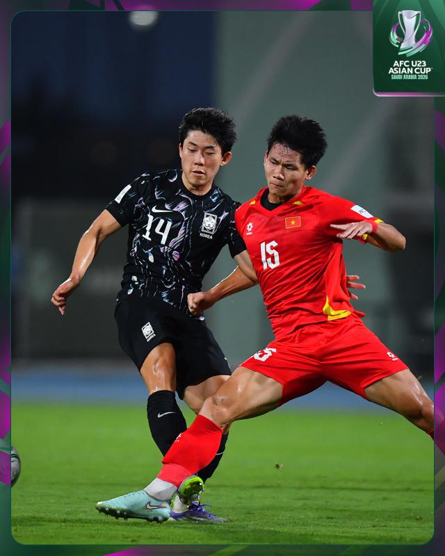 Ảnh nét căng: U23 Việt Nam tự hào nhận tấm huy chương dành cho sự kiên cường đến giây cuối cùng ở U23 châu Á- Ảnh 4.