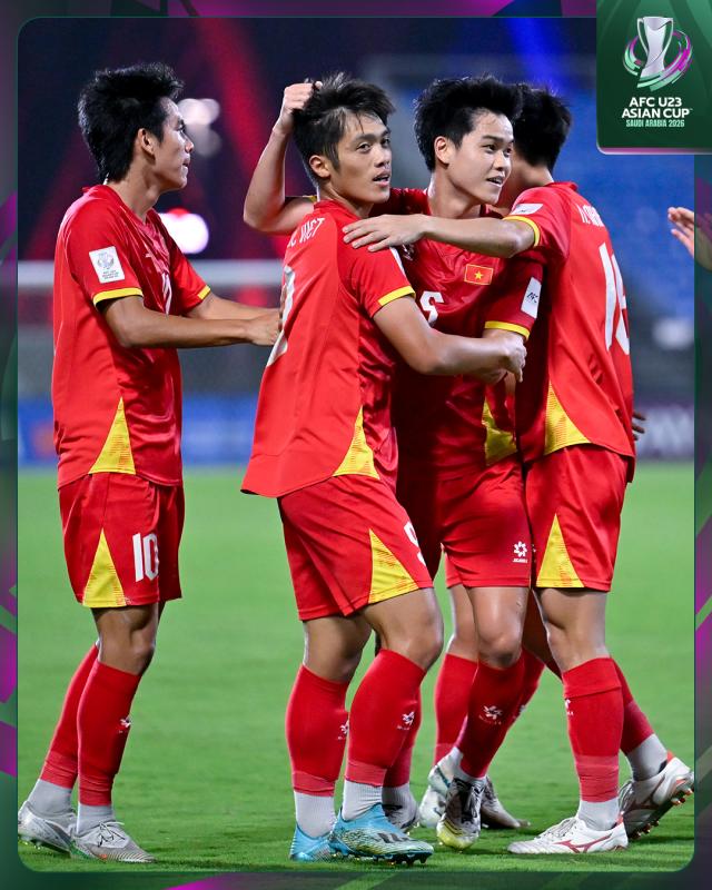 Ảnh nét căng: U23 Việt Nam tự hào nhận tấm huy chương dành cho sự kiên cường đến giây cuối cùng ở U23 châu Á- Ảnh 8.