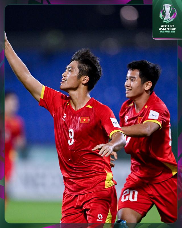Ảnh nét căng: U23 Việt Nam tự hào nhận tấm huy chương dành cho sự kiên cường đến giây cuối cùng ở U23 châu Á- Ảnh 5.