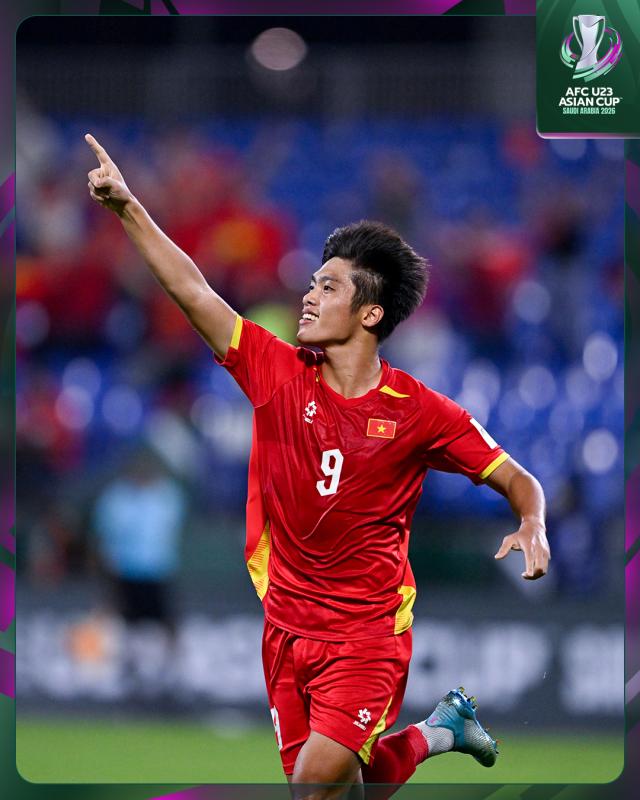 Ảnh nét căng: U23 Việt Nam tự hào nhận tấm huy chương dành cho sự kiên cường đến giây cuối cùng ở U23 châu Á- Ảnh 6.