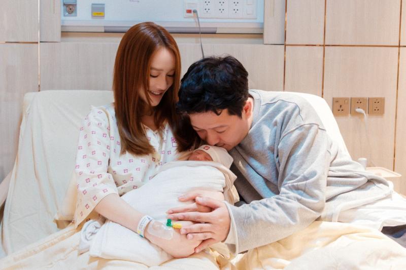 Bức ảnh hé lộ nhan sắc thật của Nhã Phương khi sinh con thứ 3- Ảnh 4.