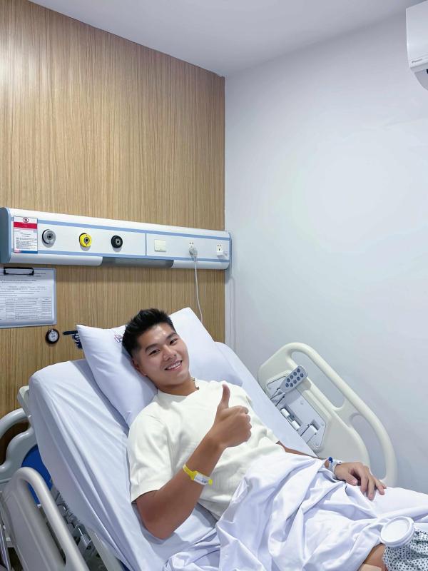 Chia sẻ đầu tiên của Hiểu Minh sau phẫu thuật chấn thương dây chằng- Ảnh 1.