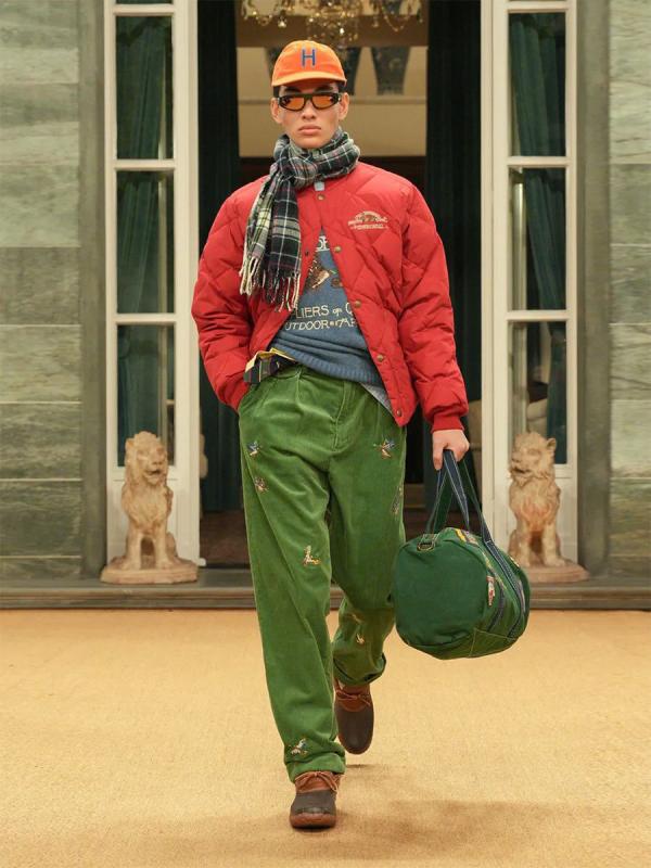 Hot boy bóng rổ Saigon Heat chuyển hướng làm người mẫu, diễn cho Ralph Lauren tại Milan Fashion Week: Kim Lý là mentor của tôi- Ảnh 1.