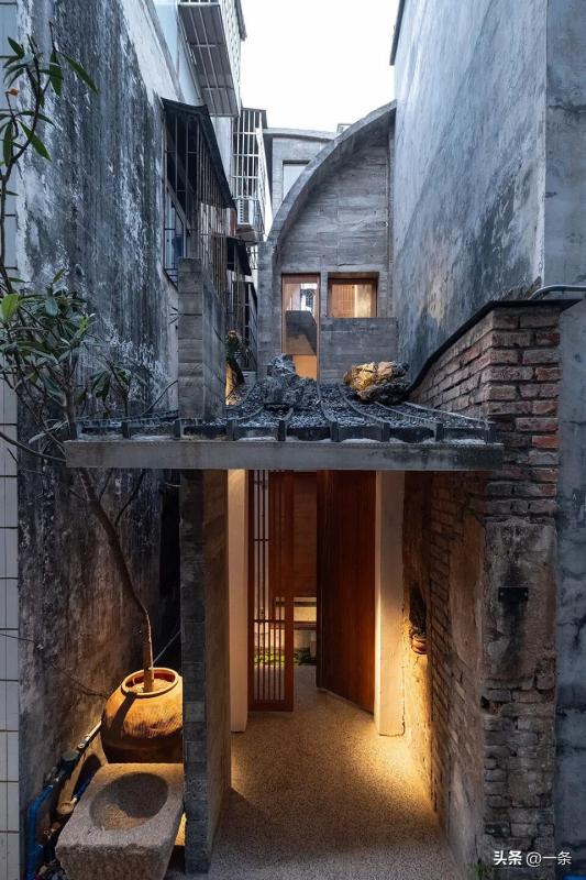Thừa kế nhà 44m2 phố cổ, người phụ nữ cải tạo thành không gian sống cho gia đình 3 thế hệ: Nhỏ nhưng chứa điều “quý hơn vàng”- Ảnh 2.