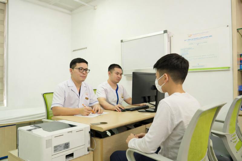 14 tuổi đã phải cắt bỏ một bên tinh hoàn, bác sĩ nhắc bố mẹ đưa con đi khám ngay khi thấy dấu hiệu này vào mùa đông- Ảnh 1. 14 tuổi đã phải cắt bỏ một bên tinh hoàn, bác sĩ nhắc bố mẹ đưa con đi khám ngay khi thấy dấu hiệu này vào mùa đông- Ảnh 1.