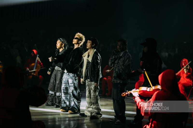 Vbiz từng có màn collab toàn rapper “lực chiến”, album dẫn đầu trend biến hình khiến cả dàn trai xinh gái đẹp “sốt xình xịch”- Ảnh 5.