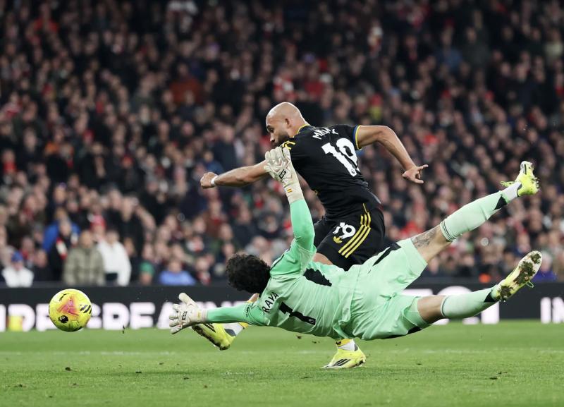 Arsenal thua sốc Man United sân nhà, Ngoại hạng Anh sôi sục- Ảnh 4.