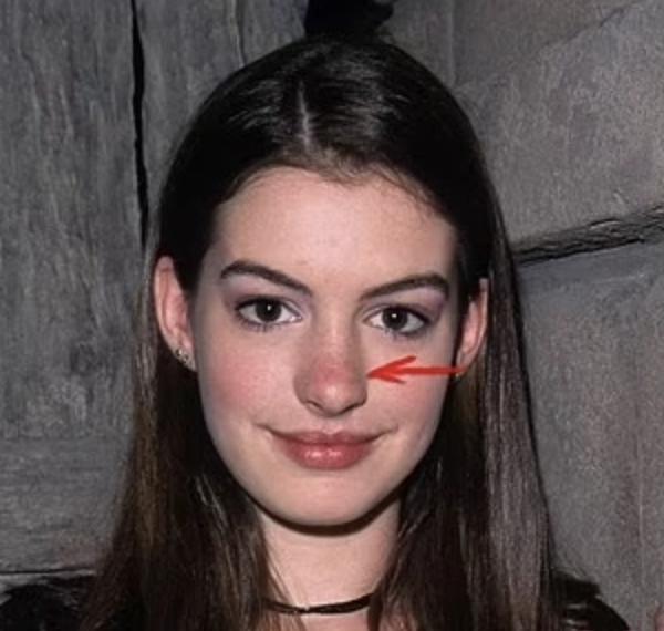 Quảng cáo sản phẩm chống lão hoá của Anne Hathaway gây tranh cãi- Ảnh 11.