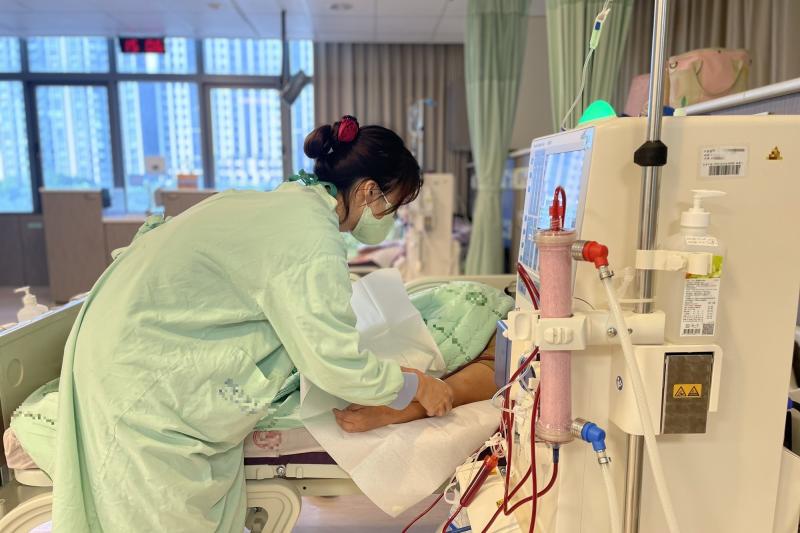 Học sinh cấp 2 tiểu ra máu, chạy thận cả đời vì thứ nước "vạn người mê" và kiểu giải trí ban đêm phổ biến- Ảnh 1.