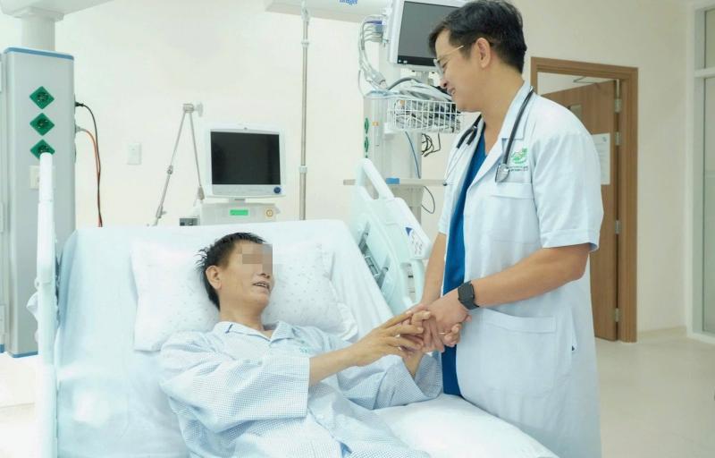 Cứu sống người đàn ông liên tiếp ngừng tim vì rối loạn nhịp ác tính- Ảnh 3.