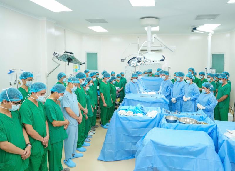 Ca ghép tim chạy đua với tử thần cứu bé trai 15 tuổi- Ảnh 1.