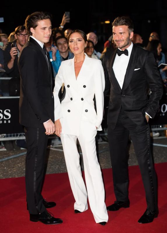 Con cả nhà Beckham âm thầm 