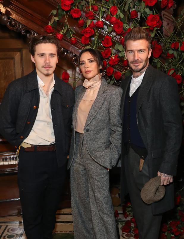 Phơi bày hợp đồng tiền hôn nhân “còng tay” Brooklyn Beckham với nhà vợ tỷ phú: David - Victoria lo con trai trắng tay- Ảnh 2.