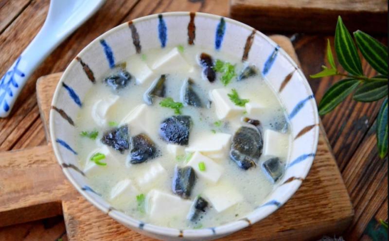 Tôi chưa bao giờ bị táo bón, hóa ra là vì thường xuyên ăn 3 món canh dễ nấu lại giúp dưỡng ẩm phổi- Ảnh 3.