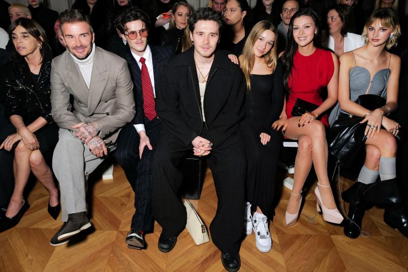 David Beckham - Victoria và vợ chồng con cả từng ấm áp thế này trước khi Brooklyn 