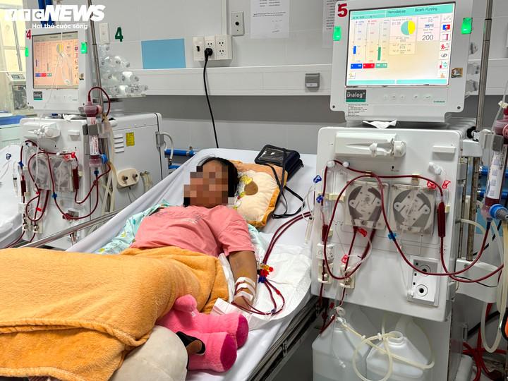 Phát hiện muộn suy thận mạn, nhiều trẻ sống phụ thuộc vào máy lọc máu- Ảnh 3.