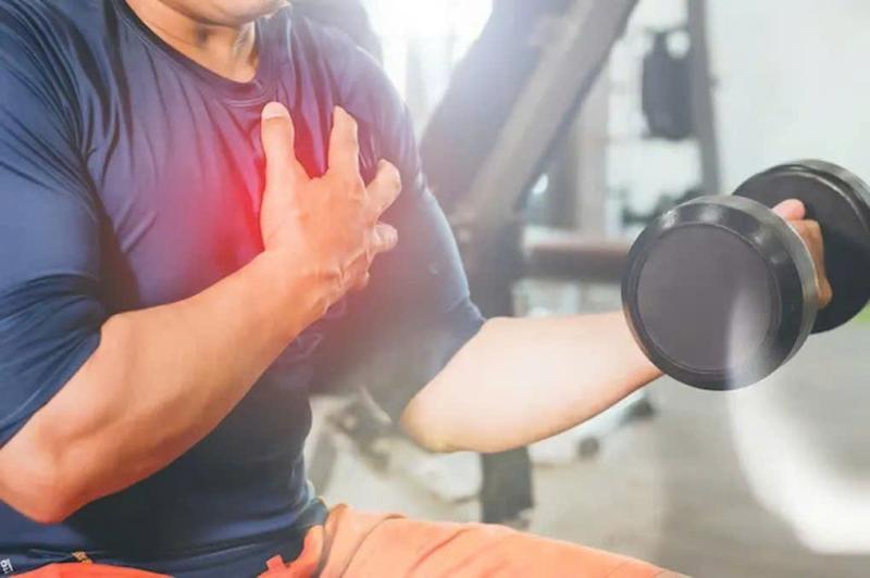 Dấu hiệu cảnh báo nên ngừng chơi thể thao để tránh đột quỵ- Ảnh 1.