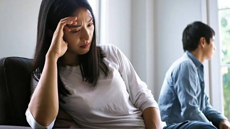 Nhiều cặp vợ chồng lo lắng: Tần suất "quan hệ" thế nào được coi là bình thường, không làm đều đặn thì có hại không?- Ảnh 3.