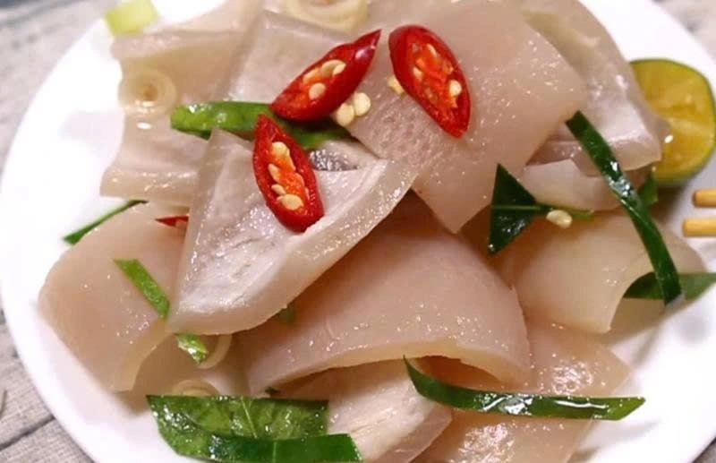 Phát hiện 1 tấn da lợn bốc mùi: Cảnh báo nguy cơ mâm cỗ Tết có bóng bì lợn bẩn- Ảnh 4.