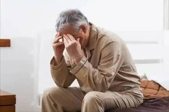 Rượu bia chỉ xếp thứ 5: Đây mới là "thủ phạm" đầu bảng bào mòn sức khỏe đàn ông nhanh nhất- Ảnh 2.