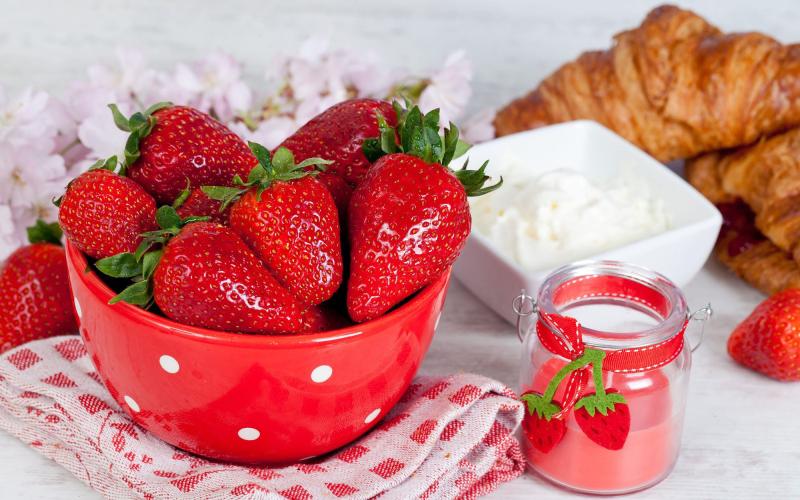 Tại sao dâu tây bán ở siêu thị có thể giữ tươi lâu, trong khi dâu tây bạn tự hái lại bị mốc chỉ sau 2 ngày?- Ảnh 2.