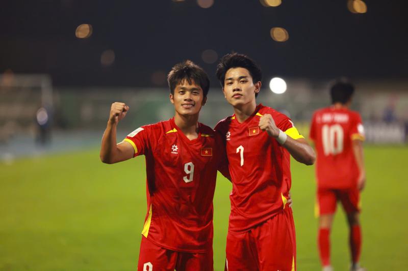 Ảnh: Quốc Việt sút tung lưới U23 Hàn Quốc, U23 Việt Nam ăn mừng cực cảm xúc động viên Hiểu Minh- Ảnh 4.