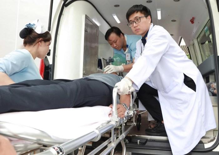 Hành động này sẽ quyết định số phận của người bị đột quỵ- Ảnh 1.