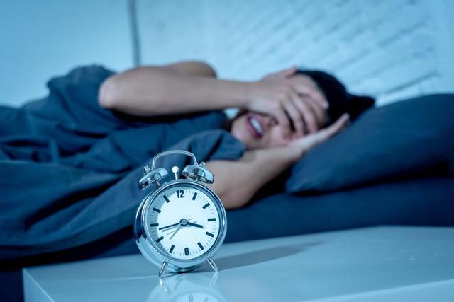 Trước giờ đi ngủ, cơ thể xuất hiện 5 dấu hiệu này: Đừng chủ quan, đó có thể là "lời cảnh báo sớm" của đột quỵ não- Ảnh 4.