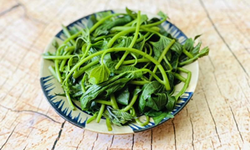 Đừng chỉ ăn củ, lá loại cây này quý như "nhân sâm người nghèo", hễ ra chợ là thấy- Ảnh 3.