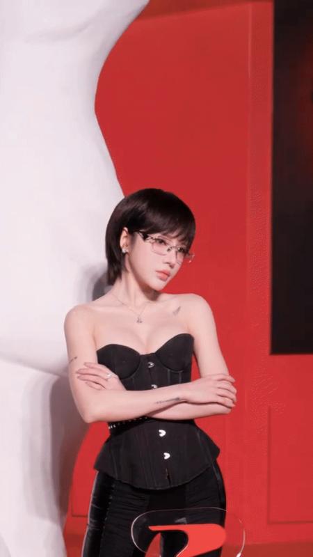 Cam thường có thể dìm cả thế giới, riêng mỹ nhân Việt này phải chịu thua: Soi kiểu gì cũng không ra góc chết- Ảnh 2.