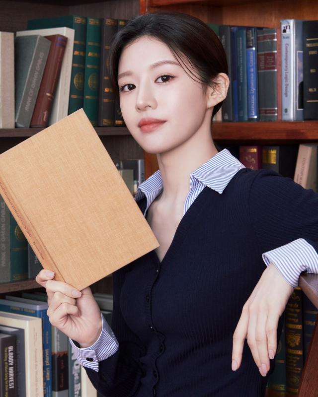 Mỹ nhân mặt đẹp tỷ lệ kim cương hot nhất hiện nay: Nàng thơ của loạt ca sĩ, khoe giọng gây bất ngờ- Ảnh 9.