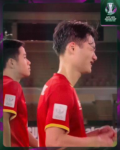 Thước phim đầy nước mắt của U23 Việt Nam khiến CĐV nghẹn lòng xúc động: 