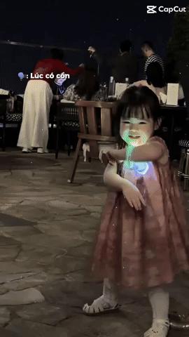 Hoa hậu Đỗ Mỹ Linh khoe tiệc Giao thừa xa hoa nhà chồng hào môn, ái nữ Chủ tịch Hà Nội FC chiếm trọn spotlight- Ảnh 2.