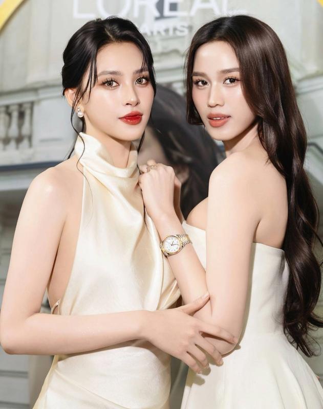 2 Hoa hậu xuất hiện cùng khung hình khiến dân tình dậy sóng, khám phá bí quyết ăn uống dưỡng nhan của các nàng càng thêm ngỡ ngàng- Ảnh 1.