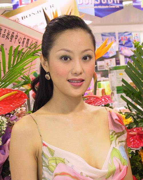 "Đệ nhất hồng nhan họa thủy" 62 tuổi da vẫn căng mịn tràn đầy collagen nhờ chăm uống 3 loại nước dưỡng nhan, rất tốt cho nội tiết- Ảnh 2.