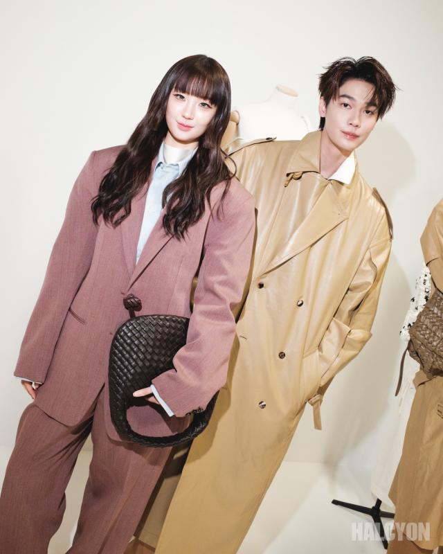 Kim Seon Ho siêu cấp đẹp trai, Lee Young Ae - Moon Ga Young sang ngút ngàn tại event của Bottega- Ảnh 17.