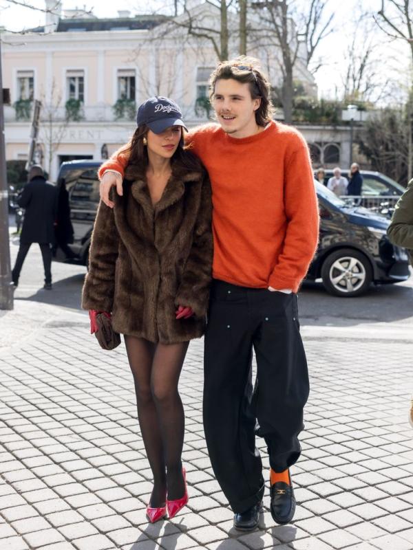 Con dâu út tương lai nhà Beckham bị chê già, ngoại hình như sinh đôi với mẹ chồng Victoria- Ảnh 1.