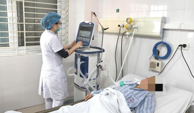 Không tiêm phòng sau khi bị chó cắn, bé trai bị lên cơn dại- Ảnh 2.