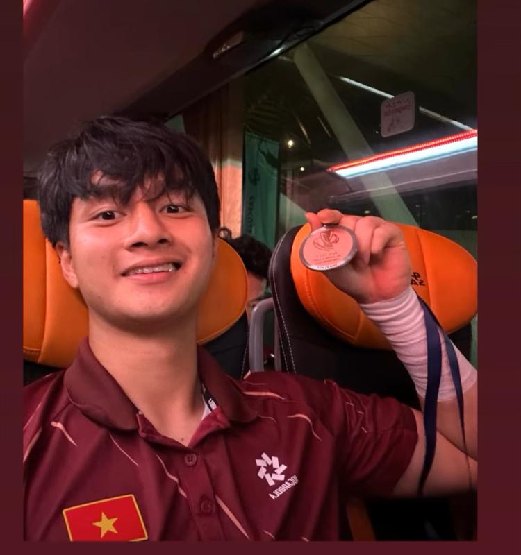 U23 Việt Nam kiêu hãnh khoe tấm huy chương đồng 