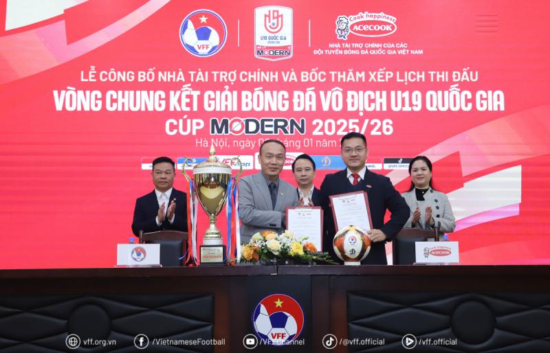 12 đội bóng tranh tài tại VCK giải bóng đá Vô địch U19 quốc gia 2025/2026- Ảnh 1.
