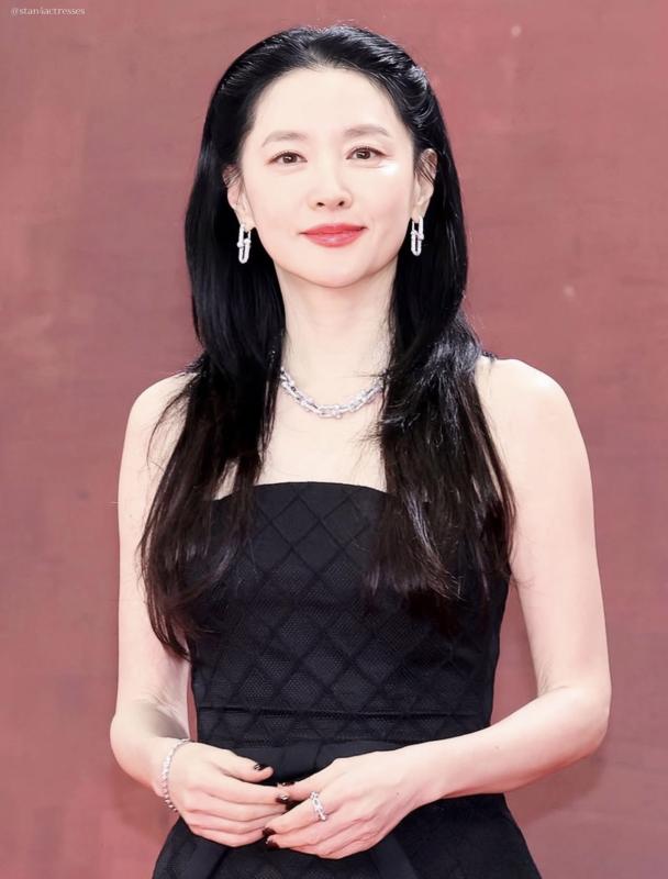 Diện mạo gây sốc của nàng Dae Jang Geum: 54 tuổi làm gì có ai trẻ thế này?- Ảnh 5.