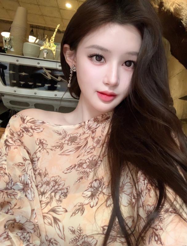 Có hãng son cứ trời lạnh là chiếm sóng MXH: Quá nhiều màu hot trend, lên môi slay thôi rồi!- Ảnh 1.