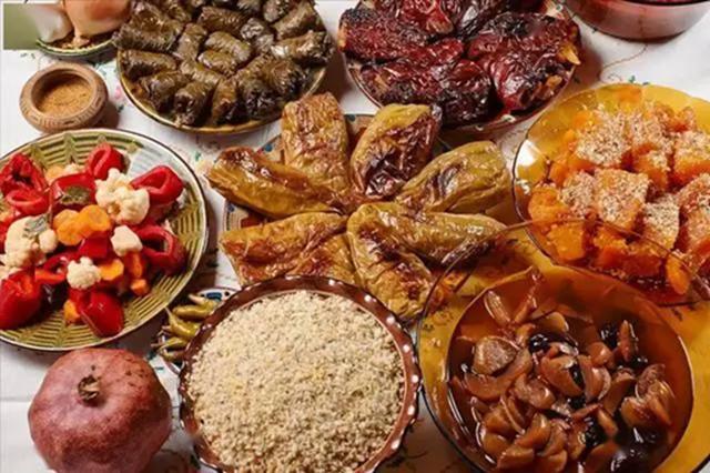Ngày càng nhiều người bị đột quỵ, bác sĩ khuyên: Tuổi nào trước khi ngủ cũng phải tránh 5 việc này- Ảnh 1.