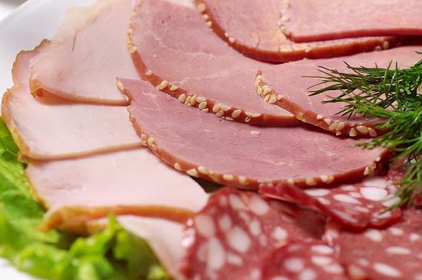Chuyên gia cảnh báo nguy cơ ung thư từ phụ gia có mặt trong những thực phẩm quen thuộc như tương cà, đồ muối và cả kem đánh răng- Ảnh 1.