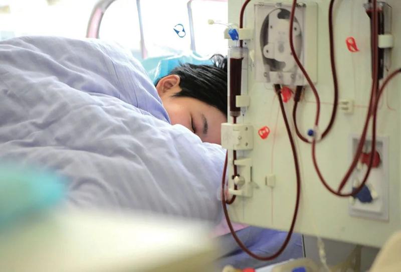 18 tuổi đã suy thận giai đoạn cuối, nữ sinh bật khóc: 