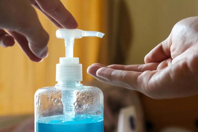 Bác sĩ khuyến cáo các gia đình nên chuẩn bị 5 vật dụng bảo hộ thiết yếu để phòng chống virus Nipah- Ảnh 5.